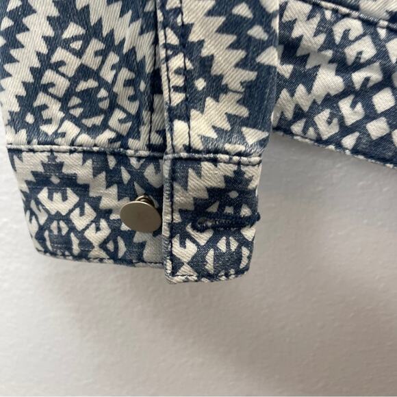 Rebecca Minkoff Aztec Bleach Print Denim Jacket Frayed Collar SAMPLE SHOW - Picture 5 of 14